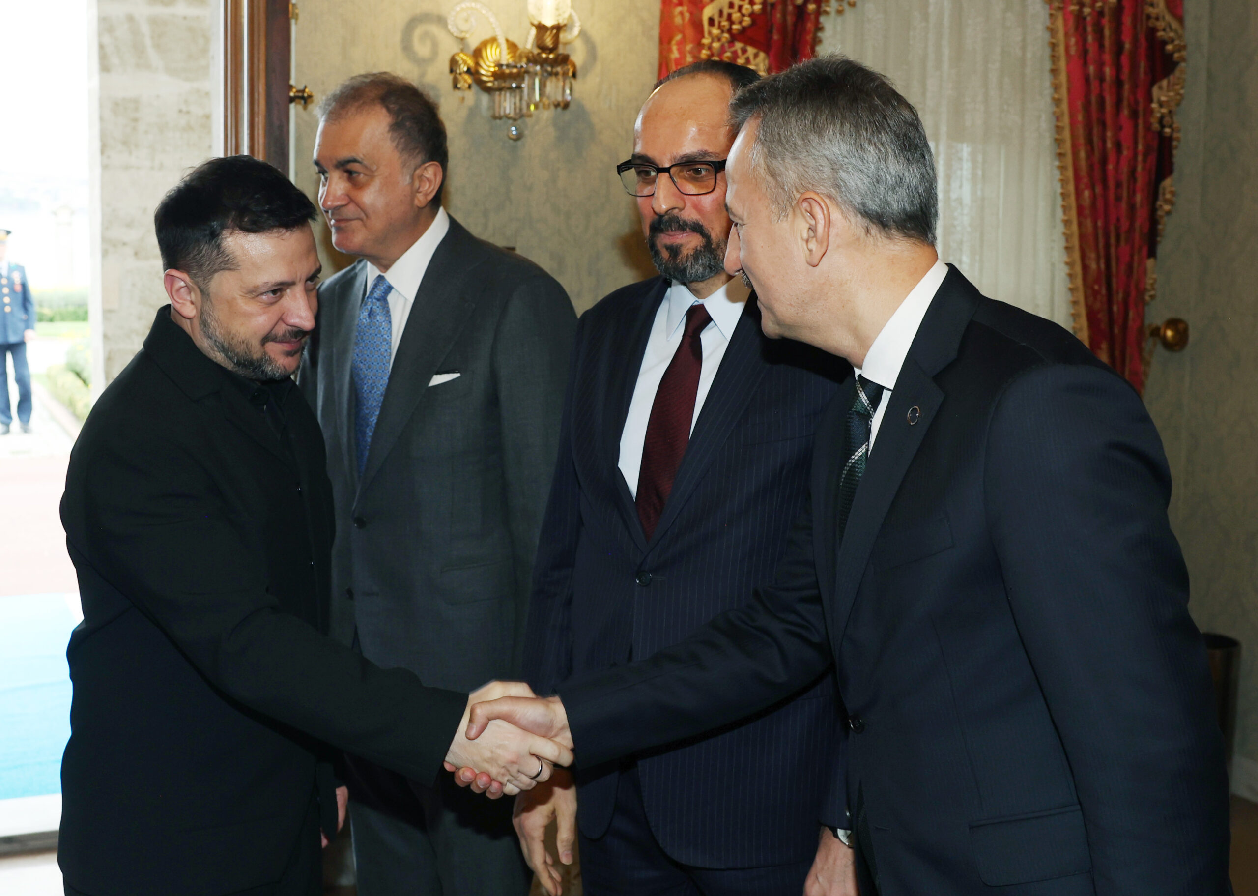 Cumhurbaşkanı Erdoğan ve Zelenskiy'in İstanbul'daki görüşmesi başladı