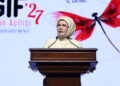 Emine Erdoğan'dan 'Dünya Kız Çocukları Günü' mesajı: "Kendi yollarını çizdikleri bir ömür diliyorum"