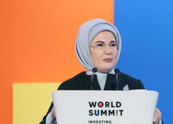 Emine Erdoğan Dünya Zirvesi'nde konuştu: "Bizim nazarımızda çocuk, insanlığın kalbidir"