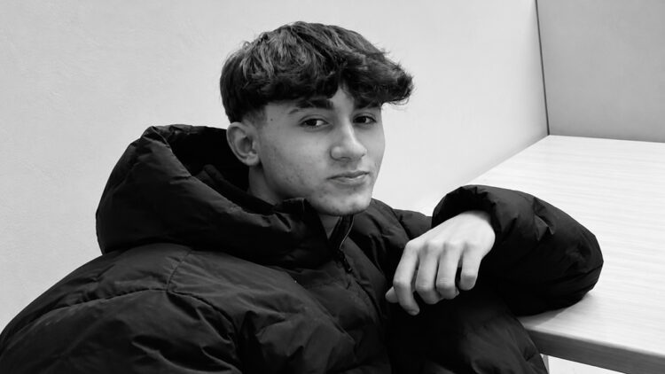 18 yaşındaki Emre'yi öldüren şüpheli: "Bir anlık öfkeyle elimdeki bıçağı salladım"