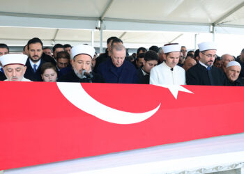 Cumhurbaşkanı Erdoğan, Dündar Ziya Gültekin’in cenaze törenine katıldı