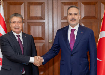 Hakan Fidan, KKTC Başbakanı Üstel ile görüştü