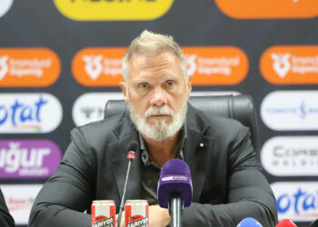 Samsunspor-Trabzonspor maçının ardından: Fink’ten istifa açıklaması, Reis’ten galibiyet yorumu