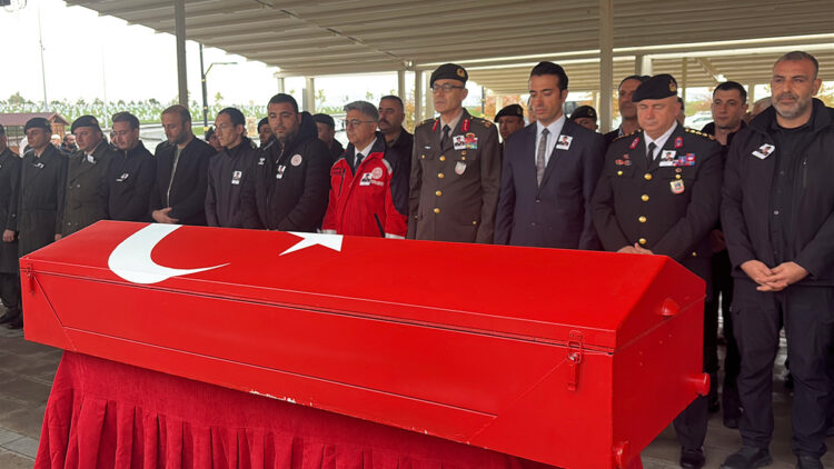 Sivas’ın son Kore gazisine son görev: Kahraman Ağa Aytekin askeri törenle toprağa verildi