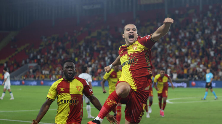 Göztepe düşüşte, futbolcular yükselişte: Piyasa değerleri yükseldi