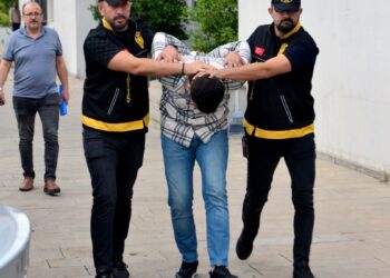 Kuyumcuyu öldüren şüpheli, jet skiyle Yunanistan’a kaçacakmış