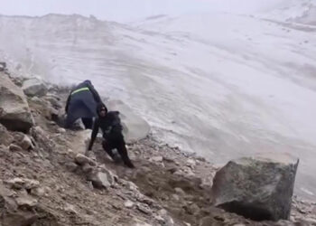 Ağrı Dağı’nda heyelan; dağcılar kayalardan son anda kurtuldu