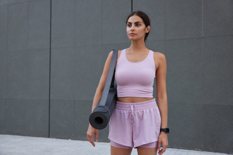 Pilates, yoga ve fitness için aynı kıyafetler uygun mu? Spor türüne göre giyim rehberi