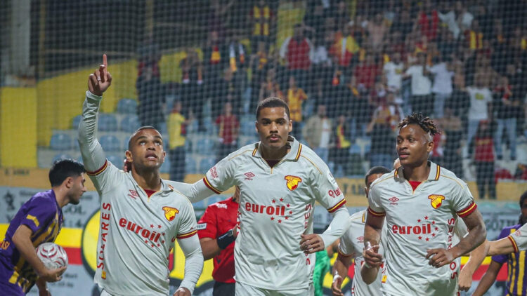 Göztepe puanları gurbette topladı