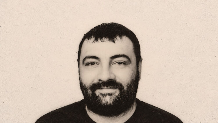 İnegöl'de korkunç iş kazası: Ekskavatör ile geri dönüşüm malzemeleri arasında sıkışarak öldü