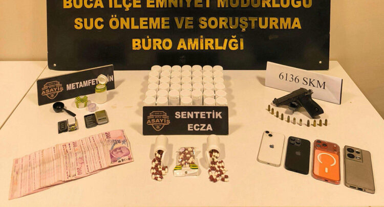 İzmir'de, 7 suçtan hapis cezasıyla aranan şüpheli yakalandı