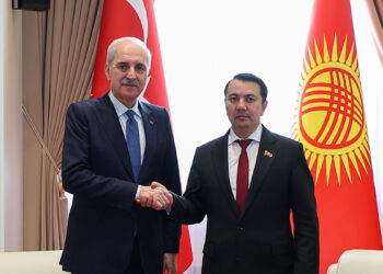 TBMM Başkanı Kurtulmuş, Kırgızistan Jogorku Keneş Başkanı Mamataliyev ile görüştü