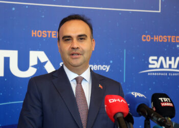 Bakan Kacır uzay hedefi için tarih verdi: "2027'nin ilk aylarında, uzay aracımızı Ay'a göndereceğiz"
