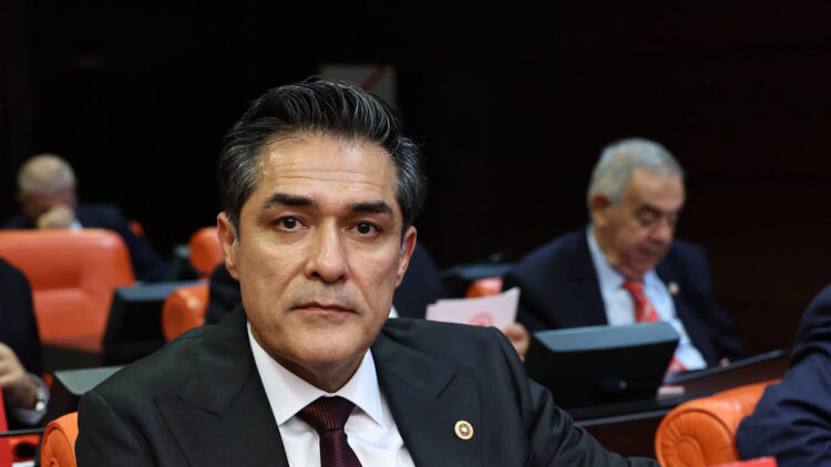 Buğra Kavuncu’dan sert fon vurgunu tepkisi: "Ekonomiye asıl darbeyi vuran AK Parti lobisidir"