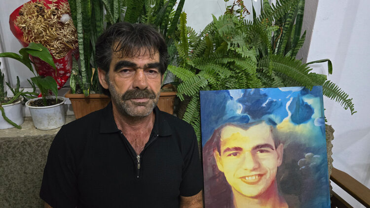 Balık avlamak için denize açılan kaynak ustası 6 yıldır kayıp: "Oğlumdan hiçbir iz bulunamadı"