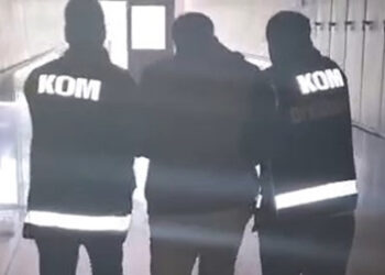 Kendilerini MİT görevlisi olarak tanıtıp dolandırıcılık yapan 7 şüpheli yakalandı