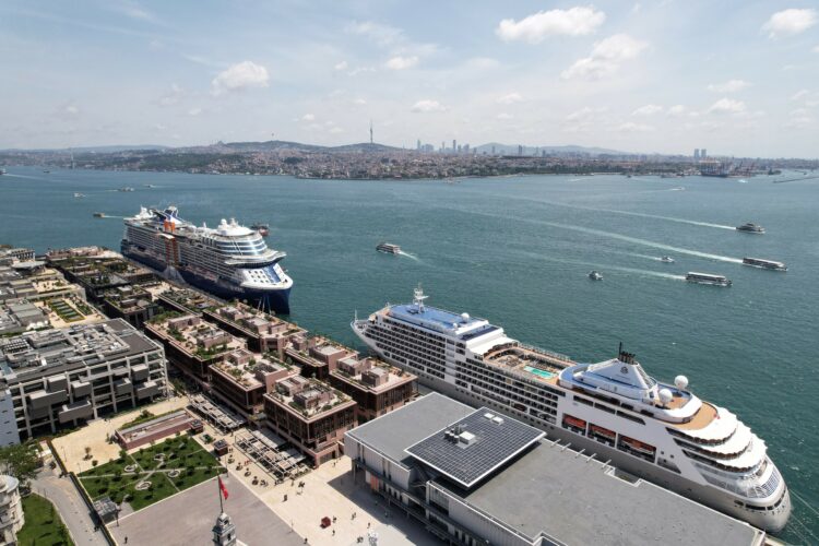 Kruvaziyer turizminde 1,6 milyon yolcuya ulaşıldı! Türkiye'de gözler 2027'ye çevrildi
