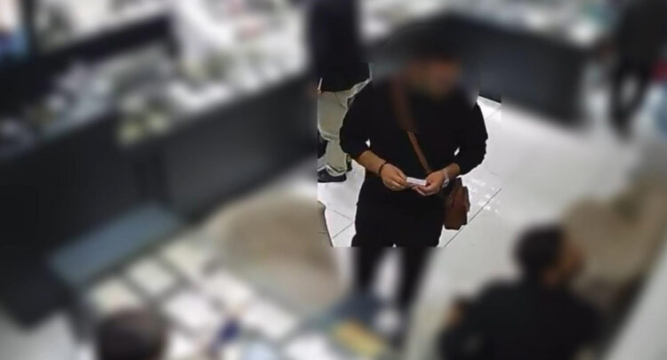 Kuyumcu dükkanında 1,8 milyon TL'lik altını bozdururken suçüstü yakalandı
