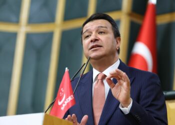 Saadet Partisi lideri Mahmut Arıkan'dan iktidara sert sözler: “Şehirleri sel, belediyeleri rüşvet basmış!”