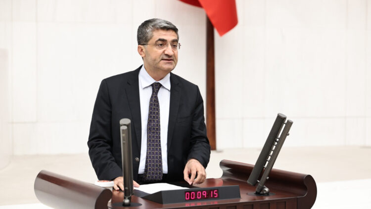 DEVA Partili Ekmen’den fon soruşturması çıkışı: “Bu manipülasyon değil, dolandırıcılıktır”