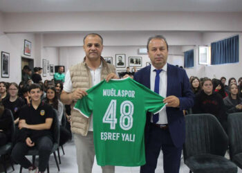 Muğlaspor'da öğrenci buluşması: Liselilerle bir araya geldiler