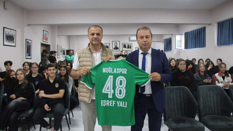 Muğlaspor'da öğrenci buluşması: Liselilerle bir araya geldiler