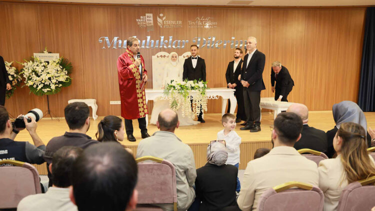 Esenler Belediyesi'nden çiftlere ücretsiz nikah hizmeti
