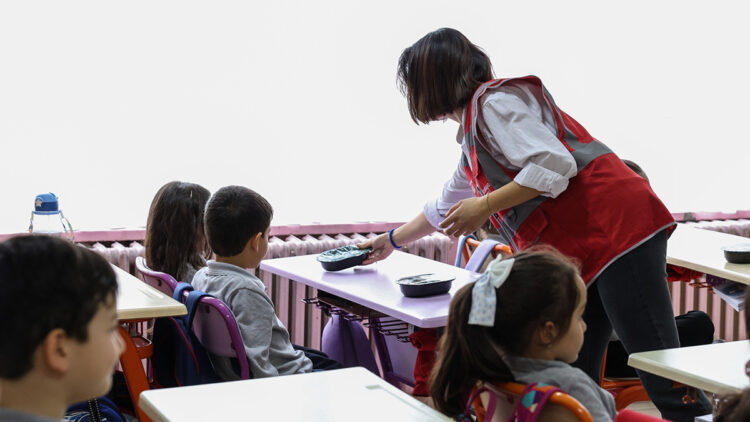 Çankaya'da 12 ilkokulda bin 865 öğrenciye öğle yemeği desteği: Sağlıklı beslenmeleri ön planda