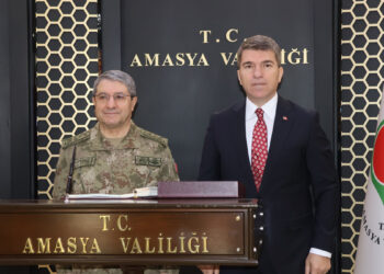 Genelkurmay Başkanı Orgeneral Bayraktaroğlu, Amasya Valiliği'ni ziyaret etti