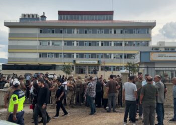 Bir öğretmenin 30 yıllık sessiz çığlığı: Okullar nasıl bu hâle geldi?