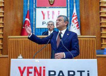 Yeni Parti Lideri Özel'den iktidara bütçe tepkisi: "Tarihimizin en yüksek faizini ödeyeceğiz"