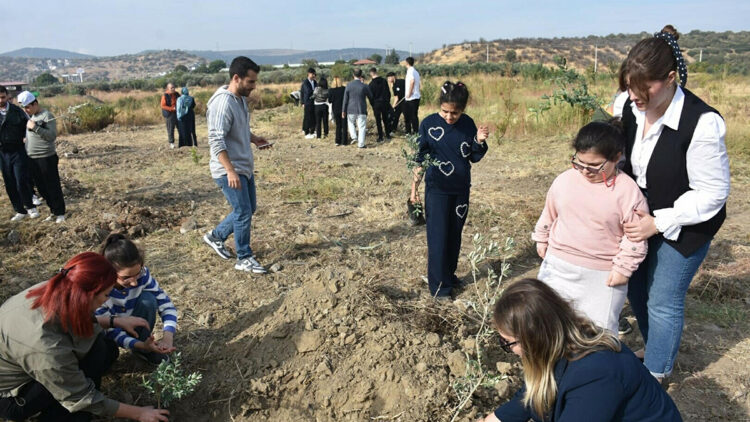 Erasmus Days’te yürekleri ısıtan buluşma: "Birlikte ekiyor, üretiyor, iyileştiriyoruz"