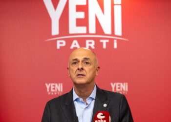Ümit Özlale İki bakana belge numaralarıyla seslendi: “Bu işlemler size mi ait?”