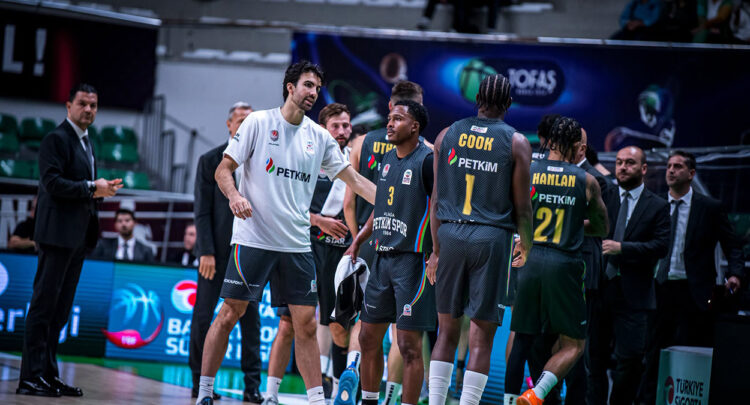Petkimspor çıkışta: İki önemli galibiyetle yarışa ortak oldu