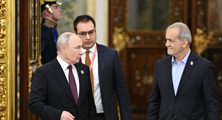 Putin ve Pezeşkiyan, Moskova'da görüştü
