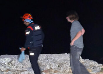 Alanya Kalesi'nde mahsur kalan 3 Rus turist kurtarıldı