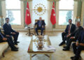Cumhurbaşkanı Erdoğan, Tuzla Belediye Başkanı Eren Ali Bingöl'ü kabul etti