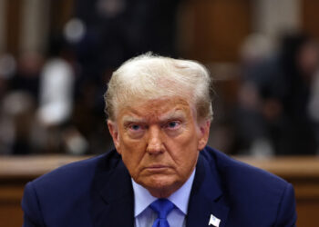 Trump sert çıkıştı: "İran'a saldırının zamanlamasını sızdıranlar vurulmalı"
