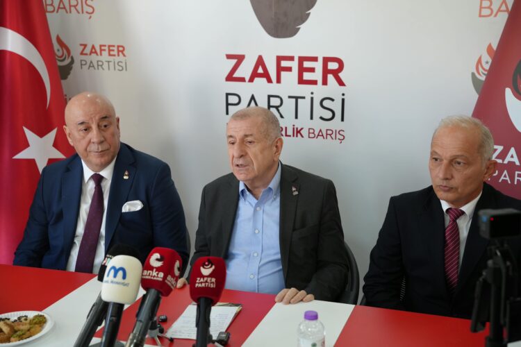 Ümit Özdağ’dan fon yolsuzluğu için ortak komisyon önerisi: “Genel başkanları tek tek arayacağım”