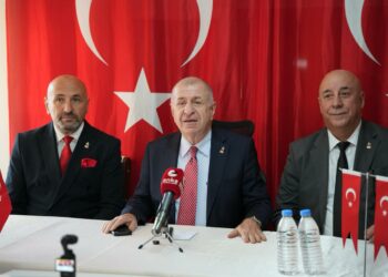 Ümit Özdağ’dan fon soruşturması açıklaması: “Hâlâ buzdağının görünen kısmındayız”