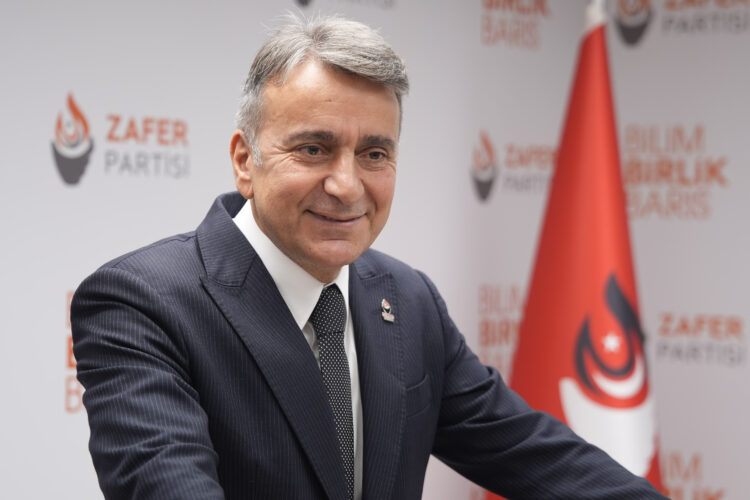 Zafer Partisi Sözcüsü Azmi Karamahmutoğlu’ndan ittifak tartışmalarına sert tepki: “Fon yolsuzluğunun üzeri örtülüyor” iddiası