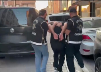 Kağıthane’de kuyumcuya silahlı saldırının görüntüleri ortaya çıktı; 5 gözaltı