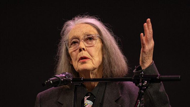 2026 Nobel Edebiyat Ödülü Kanadalı yazar Anne Carson'a verildi
