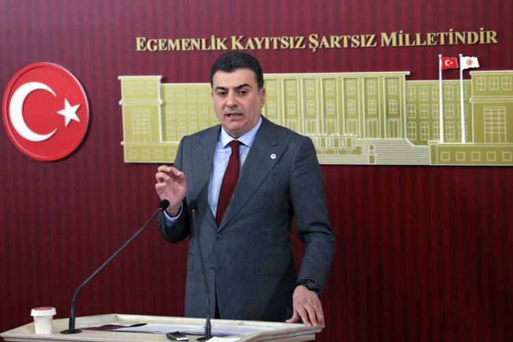 Zeynel Emre’den sermaye piyasası soruşturması için 90 milyar dolarlık kayıp iddiası
